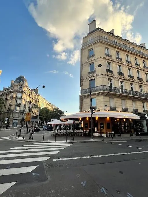 Beautiful & Central Near Champs-elysees