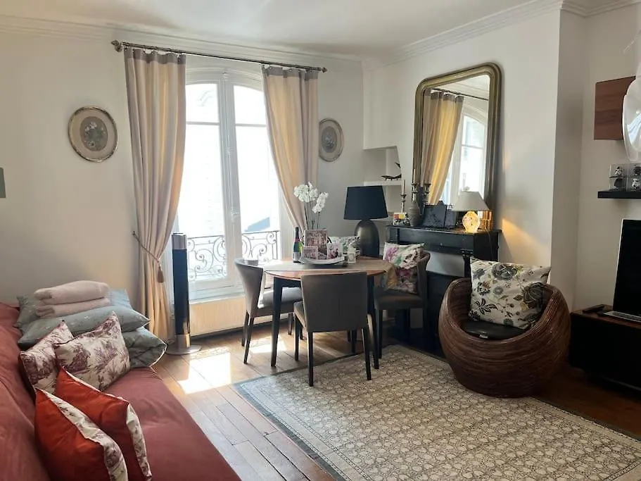 Beautiful & Central Near Champs-elysees Apartamento París
